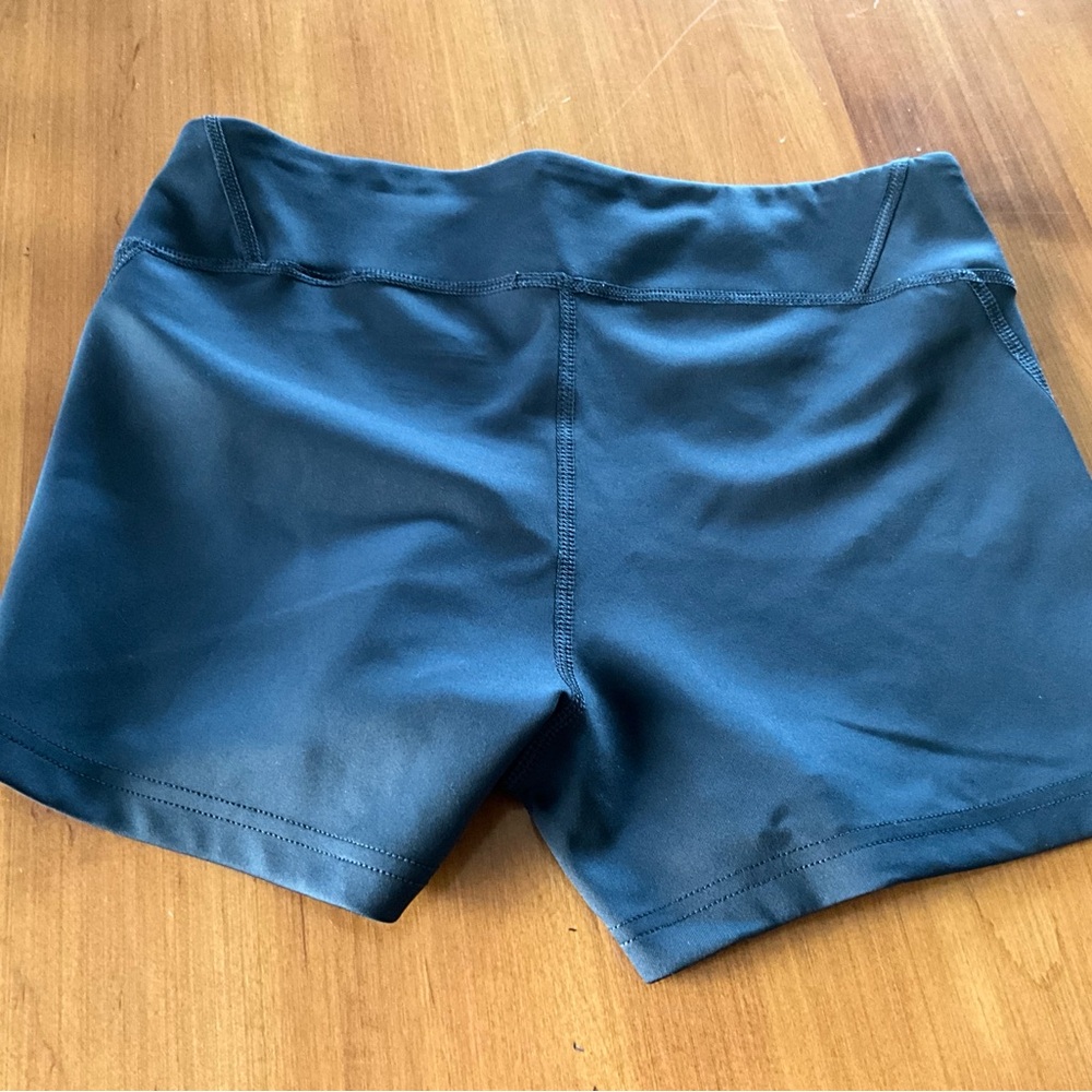 Mizuno Black Bike Shorts with Compression Fit - Picture 3 of 3
